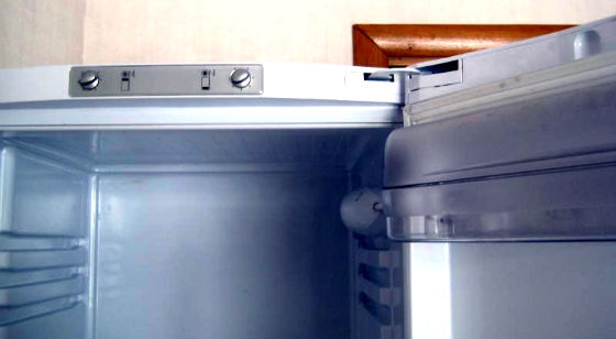 Перевесить двери холодильника в Щербинке | Вызов мастера по холодильникам на дом